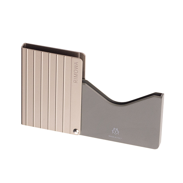 6cd42044-9c6a-43c9-9b7e-ee9dbc64e96b-wallet-open-gold.jpg